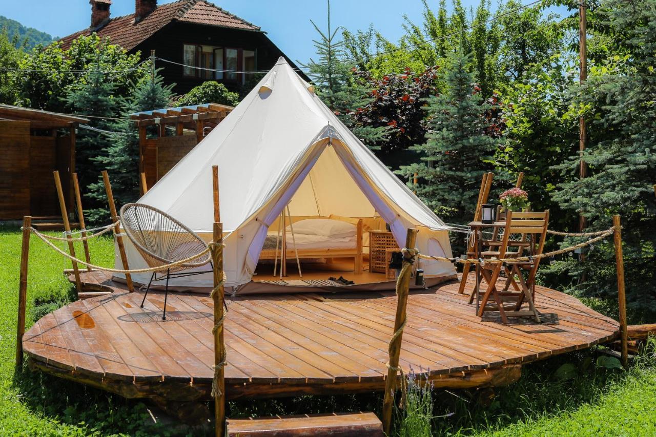 Valea Doftanei Glamping Hotel Teşila Exterior foto