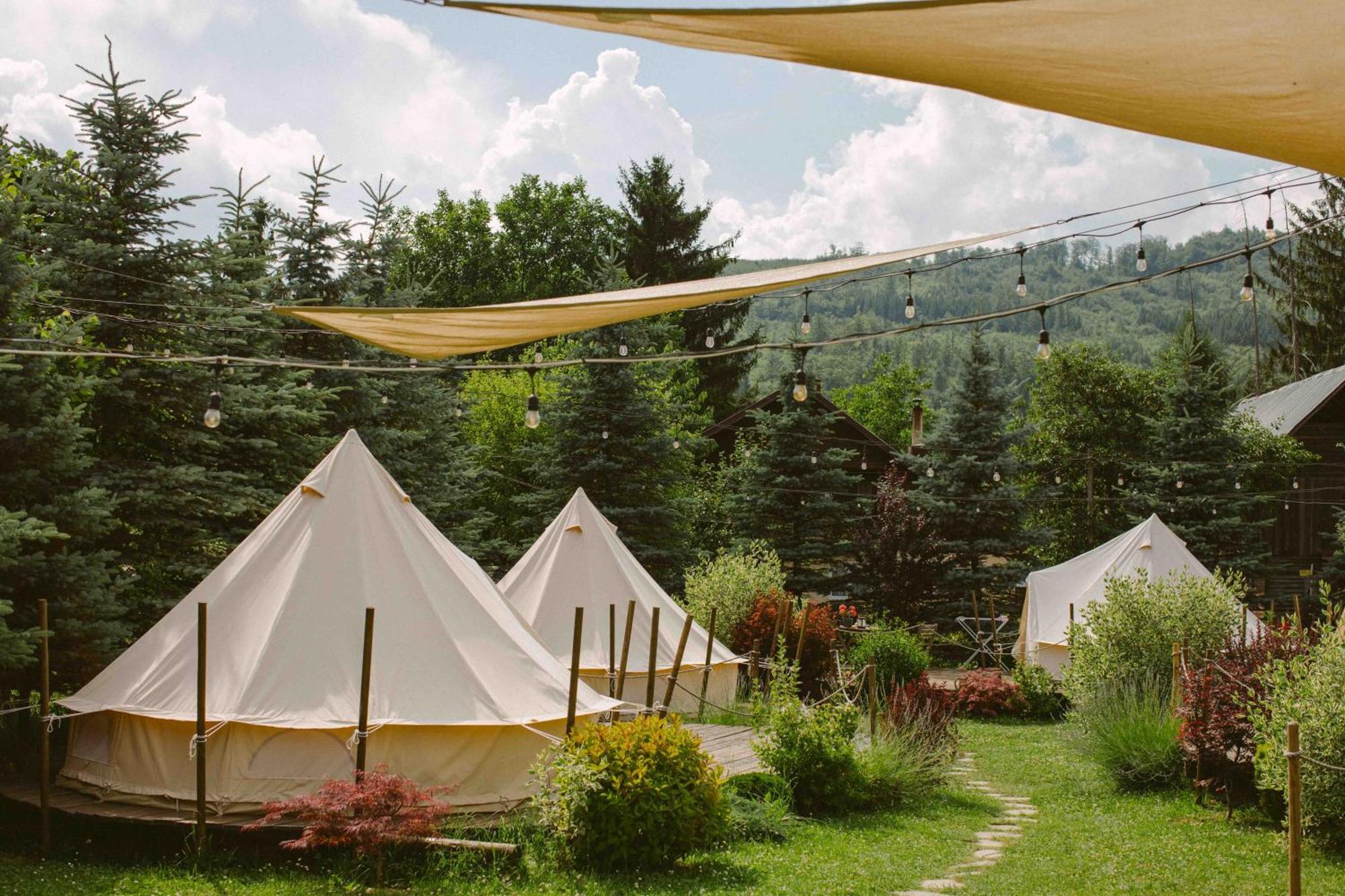 Valea Doftanei Glamping Hotel Teşila Exterior foto